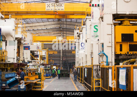 La grande usine à Puebla, Mexique le Jeudi, Janvier 22, 2015. Magna produit des pièces détachées de voitures qui sont utilisés par une variété de différents constructeurs automobiles. Puebla a une industrie de l'automobile. Banque D'Images