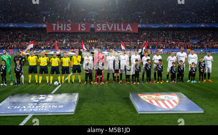 Séville, Espagne. Feb 20, 2018. Les joueurs avant le match de football de l'UEFA Champions League entre Manchester United et le FC Séville, jouée au stade Ramon Sanchez-Pizjuan, à Séville, Espagne, le mercredi 21 février, 2018. Más Información Gtres Crédit : Comuniación sur ligne, S.L./Alamy Live News Banque D'Images
