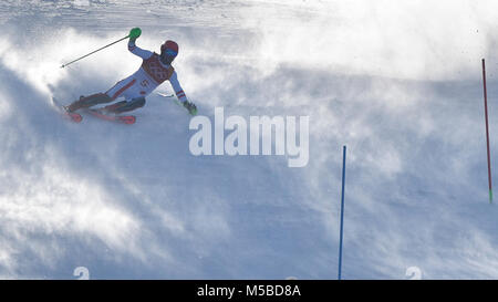 Pyeongchang, Corée. Feb 22, 2018. Marcel Hirscher de l'Autriche est en concurrence au cours de la première exécution de la Men's slalom aux Jeux Olympiques d'hiver de 2018 à Pyeongchang, Corée du Sud, le 22 février 2018. Credit : Michal Kamaryt/CTK Photo/Alamy Live News Banque D'Images