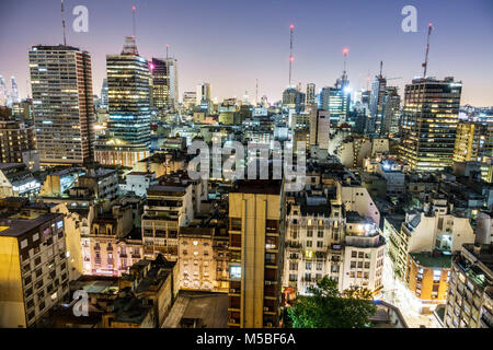 Buenos Aires Argentina,Monserrat,ville horizon,bâtiments,gratte-ciel,antenne,nuit,lumières,vue de la chambre de Sheraton Libertador Hotel,ARG171125224 Banque D'Images