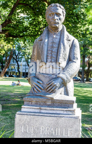 Buenos Aires Argentina,Recoleta,Plaza Francia,parc,statue,Luis Braille,éducateur,français,inventeur,ARG171128079 Banque D'Images