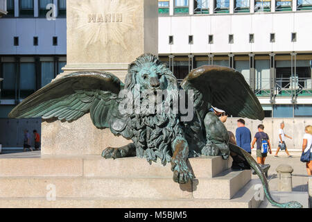 Venise, Italie - 13 août 2016 : partie inférieure de Daniele Manin monument à Venise Banque D'Images