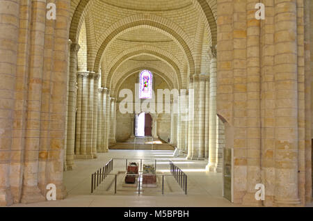 Belle Abbaye de Fontevraud avec les tombeaux du roi Henry II, le roi Richard Coeur de Lion et La Reine Eleanor Banque D'Images