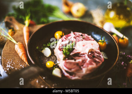 Osso buco de RAW Banque D'Images