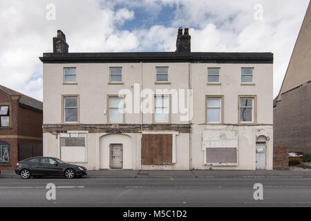 Blackpool, England, UK - 1 août 2015 : les maisons sont barricadés et failli à Fleetwood, près de Blackpool, dans le Lancashire. Banque D'Images