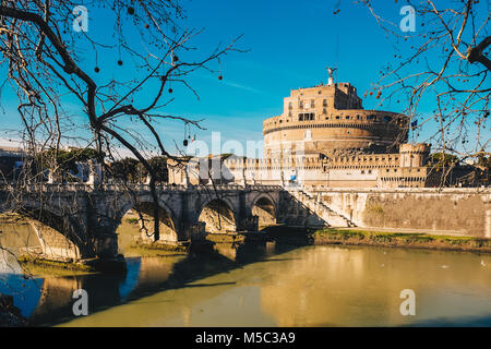 Sant' Angelo et Château Sant' Angelo bridge à Rome, Italie, Banque D'Images