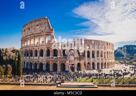 Le Colisée romain à Rome, Italie image HDR Banque D'Images