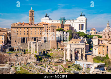 Les anciennes ruines du Forum romain de Rome, Italie Banque D'Images