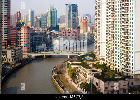 Shanghai, Chine - Vue de Huangpu District et la rivière au centre-ville. Qianlvchen Banque D'Images