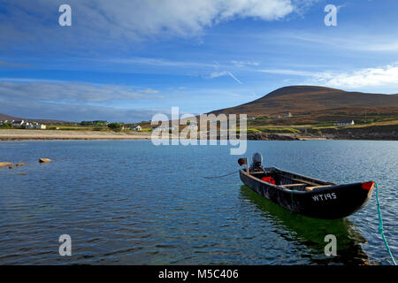 Amarré au Curragh Dooega Village sur la route de l'Atlantique, l'île d'Achill, Comté de Mayo, Irlande Banque D'Images