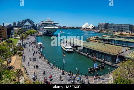 Occupé à Circular Quay à Sydney, Australie. Banque D'Images