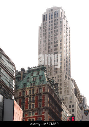 New York , New York, USA. 1 février, 2018. Gratte-ciel de Manhattan et de l'architecture gothique ancien Banque D'Images