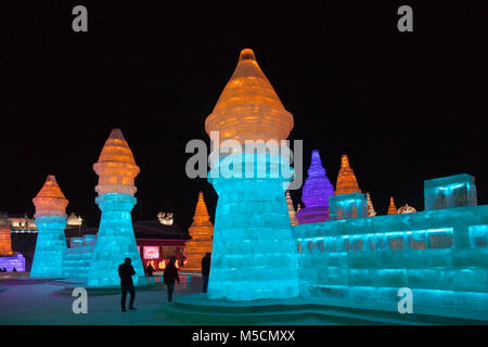 Scènes de nuit à partir de la glace de Harbin, Heilongjiang, Chine Festival Banque D'Images