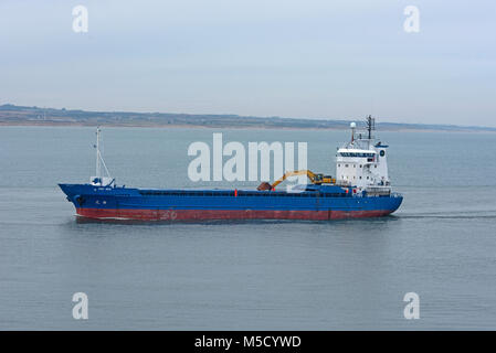 Le Cargo des îles Féroé sur son approche à Aberdeen à partir de la mer du Nord Banque D'Images