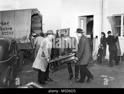 Les réfugiés de la zone soviétique, 1950, Berlin, Allemagne Banque D'Images