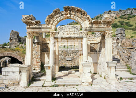 Ruines, Temple d'Hadrien, Ephèse, Turquie Banque D'Images