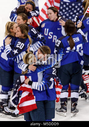 Gangneung, Corée du Sud. Feb 22, 2018. Au cours de la finale féminine de hockey sur glace à l'occasion des Jeux Olympiques d'hiver de PyeongChang 2018 à Gangneung Hockey Centre le jeudi 22 février, 2018. Crédit : Paul Kitagaki Jr./ZUMA/Alamy Fil Live News Banque D'Images