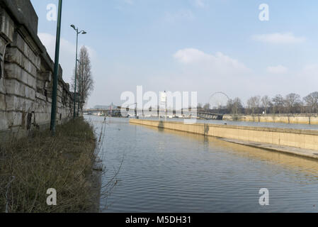 Paris, France. Feb 21, 2018. De l'eau élevé sur la Seine à Paris, France le 21 février 2018. Crédit : Alex Edelman/ZUMA/Alamy Fil Live News Banque D'Images