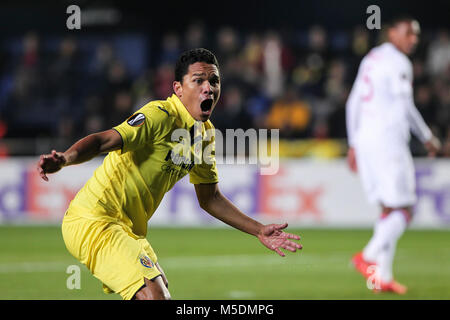 Villarreal, Espagne. Feb 22, 2018. Carlos Bacca de Villarreal CF réagit au cours de l'UEFA Europa League round de 32 2ème leg match de football entre Villarreal CF vs Olympique Lyonnais à La Ceramica Stadium le 10 février 2018. Más Información Gtres Crédit : Comuniación sur ligne, S.L./Alamy Live News Banque D'Images