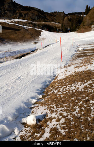 Manque de neige, la Suisse, le domaine de ski, ski, Valais, Riederalp, piste de ski Banque D'Images