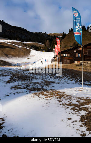 Manque de neige, la Suisse, le domaine de ski, ski, Valais, Riederalp, piste de ski Banque D'Images