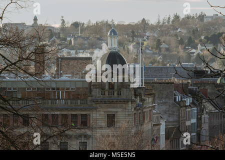 Le centre-ville de Perth, en fin d'après-midi, soleil d'hiver, Ecosse, Royaume-Uni Banque D'Images