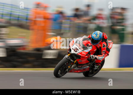 Phillip Island, Australie. Feb 23, 2018. Championnat du Monde FIM Superbike. Phillip Island, Australie. Pilote italien Marco Melandri en action lors des Essais libres 2. Melandri tours pour l'aruba.it Racing Ducati Superbike mondial. Credit : Russell Hunter/Alamy Live News Banque D'Images