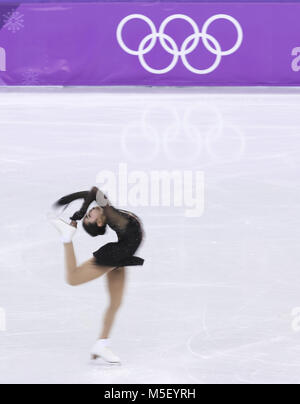 Pyeongchang, Corée du Sud. Feb 23, 2018. Karen Chen des États-Unis au cours de la concurrence unique des dames de patinage libre du patinage artistique à l'occasion des Jeux Olympiques d'hiver de PyeongChang 2018, à Gangneung Ice Arena, de Corée du Sud, le 23 février 2018. Karen Chen a obtenu la 11ème place avec 185,65 points au total. Credit : Han Yan/Xinhua/Alamy Live News Banque D'Images