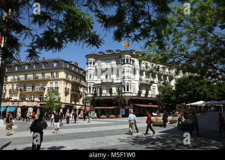 Baden Baden, Allemagne. 01 Juin, 2006. Blick vom Leopoldsplatz dans die Innenstadt der Kurstadt Baden-Baden am 01.06.2006. Foto : Uli Deck dpa (c) afp - Rapport d'utilisation du crédit dans le monde entier | : dpa/Alamy Live News Banque D'Images