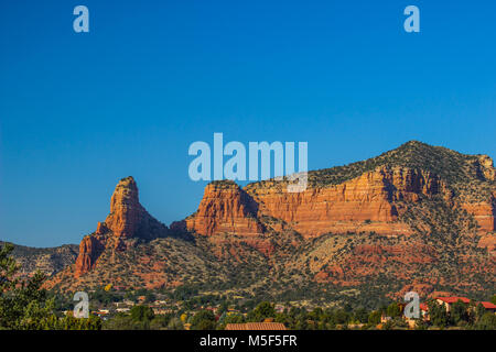 Paysage de montagne surplombant Red Rock Valley en Arizona Banque D'Images