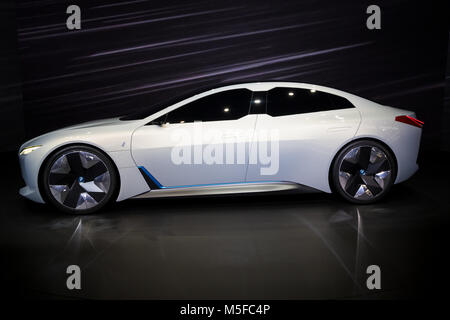 Francfort, Allemagne - Sep 13, 2017 : BMW i Vision Dynamics electric concept-car à l'auto IAA de Francfort. Banque D'Images