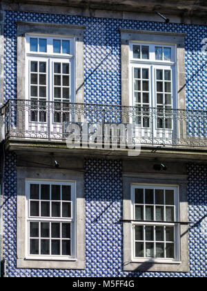 Façade historique à Porto, Portugal Banque D'Images