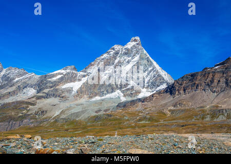 Vue sur le Mont Cervin (Matterhorn) à partir de la station de téléphérique de cime Bianche Laghi 2814 mt., dans le Val d'aoste, Italie Banque D'Images