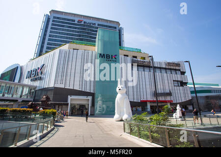 BANGKOK, THAÏLANDE, Février 08, 2017 - Nouveau centre commercial MBK après avoir rénové le 08 février 2017 à Bangkok, Thaïlande. MBK est l'un des plus populaires Banque D'Images