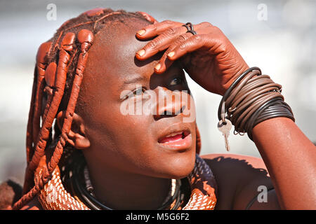 Jeune fille Himba Banque D'Images