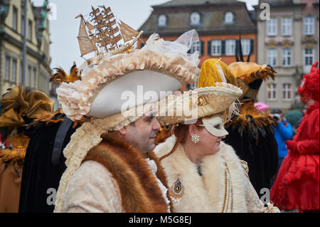 Carnaval vénitien de Schwäbisch Hall et une petite ville médiévale en Allemagne. Le festival est appelé Hallia Venezia. Banque D'Images