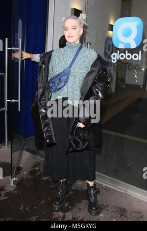 Anne Marie arrive au studio pour Global Capital radio avec : Anne Marie Où : London, Royaume-Uni Quand : 23 Jan 2018 Crédit : Michael Wright/WENN.com Banque D'Images