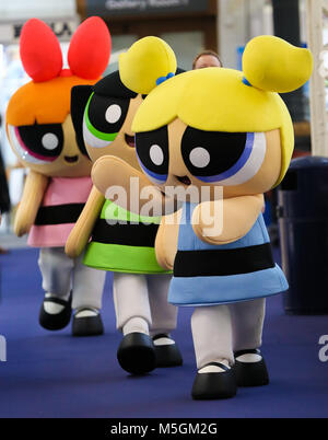 Le London Toy Fair s'ouvre à l'Olympia Exhibition Centre. Organisé par la British Association de jouets et avec plus de 260 entreprises exposantes présentant des milliers de nouveaux jouets, jeux et loisirs pour le plus grand rassemblement de professionnels de l'industrie du jouet. Doté d''atmosphère : où : London, Royaume-Uni Quand : 23 Jan 2018 Credit : WENN.com Banque D'Images