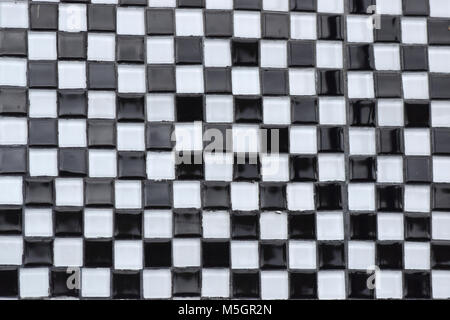 Carreaux de verre noir et blanc texture gros plan en damier Banque D'Images