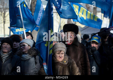 Moscou, Russie. Feb 23, 2018. Rallye et les concerts du Parti libéral-démocrate (LDPR) marquant le défenseur de la patrie, sur la place Pouchkine à Moscou Crédit : Nikolay Vinokourov/Alamy Live News Banque D'Images