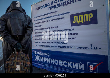 Moscou, Russie. Feb 23, 2018. Rallye et les concerts du Parti libéral-démocrate (LDPR) marquant le défenseur de la patrie, sur la place Pouchkine à Moscou Crédit : Nikolay Vinokourov/Alamy Live News Banque D'Images