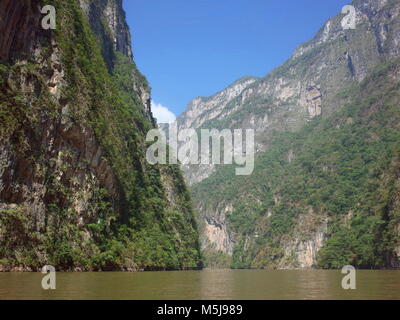 Canyon du Sumidero dans l'État du Chiapas au sud du Mexique Banque D'Images