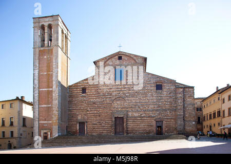 Cathédrale de Santa Maria Assunta, la Piazza Grande, Montepulciano, Toscane, Italie, Europe Banque D'Images