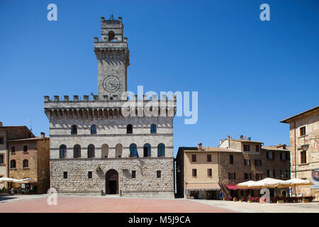 Palazzo del Capitano del Popolo, la Piazza Grande, Montepulciano, Toscane, Italie, Europe Banque D'Images