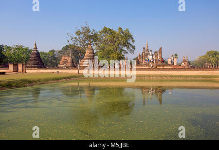 SUKHOTHAI, THAÏLANDE, février, 23, 2017 - Parc historique de Sukhothai, Sukhothai, Vieille Ville, site du patrimoine mondial, l'UNESCO, en Thaïlande. Banque D'Images