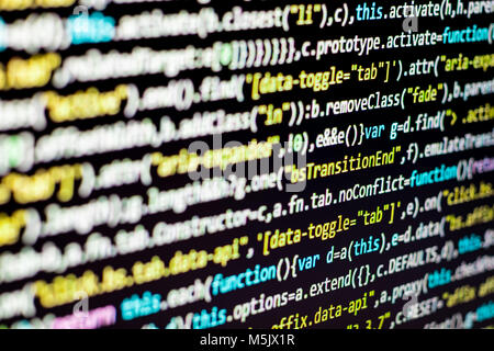 Code programme om fond noir foncé Banque D'Images