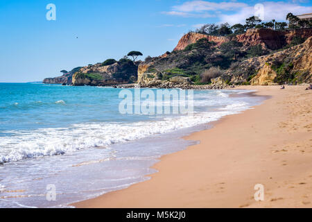 Plage de Falesia au Portugal Banque D'Images