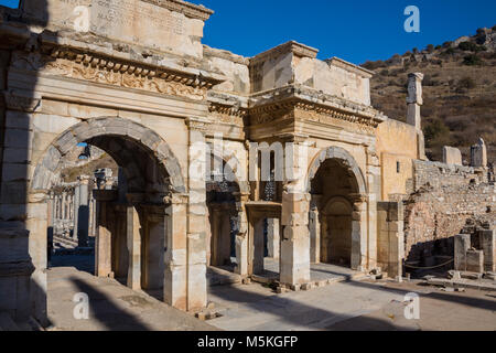 Selcuk, Izmir - Turquie. 25 novembre 2014. Bibliothèque de Celsus. La ville antique d'Éphèse à Selcuk, Izmir - Turquie Banque D'Images