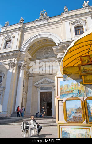 - ST PETERSBURG, RUSSIE - 14 MAI 2011 : l'Église catholique de Sainte Catherine, sur l'avenue Nevsky Banque D'Images