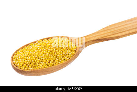Mil en cuillère en bois isolé sur blanc Banque D'Images